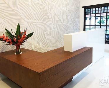 Kau Hotel Desk